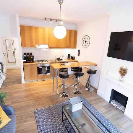 Lovely 2 Bedroom Apartment In Chelsea Sw3 Londen Buitenkant foto