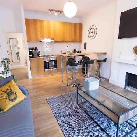 Lovely 2 Bedroom Apartment In Chelsea Sw3 Londen Buitenkant foto
